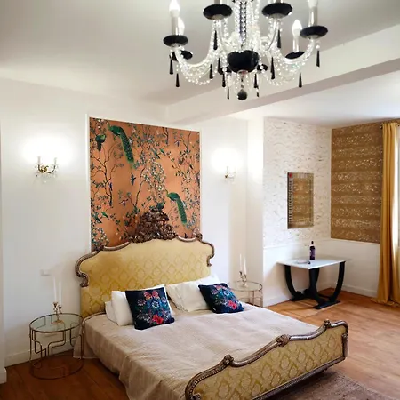 فندق مبيت وإفطار Chateau La Croix De Millorit Bayon-Sur-Gironde