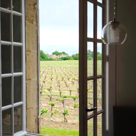 فندق مبيت وإفطار Chateau La Croix De Millorit Bayon-Sur-Gironde