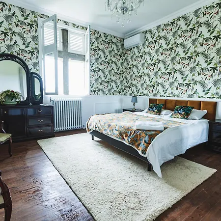 Chateau La Croix De Millorit 3*