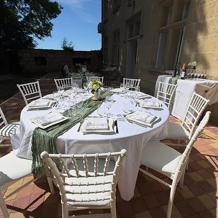 فندق مبيت وإفطار Chateau La Croix De Millorit 3*